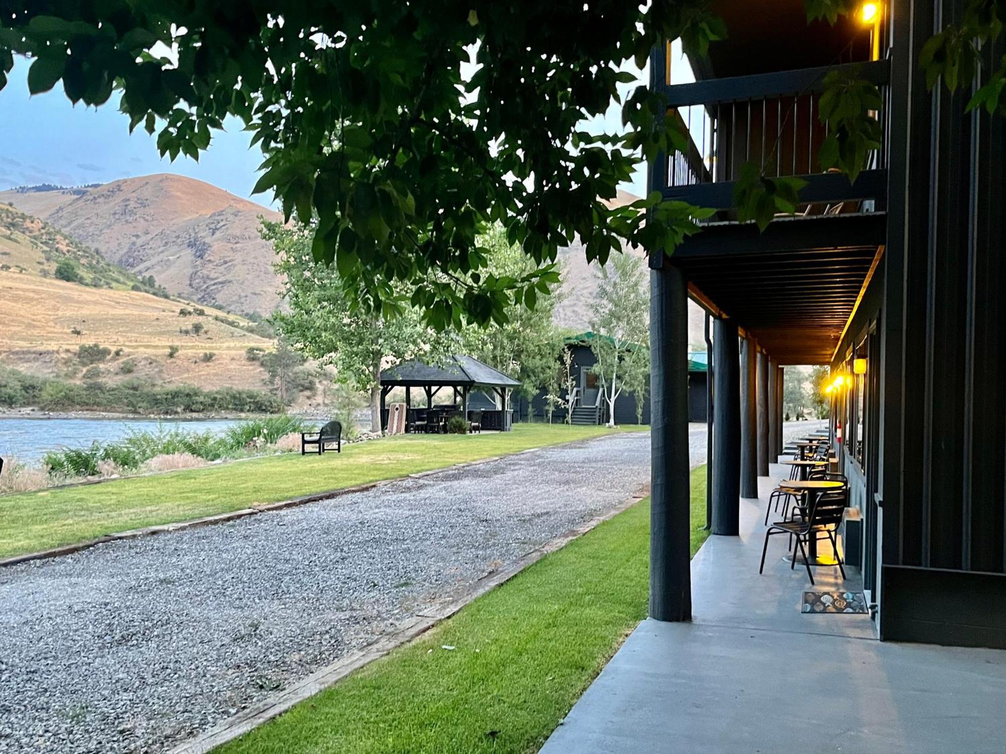 Steelhead Lodge Lucile Exterior foto